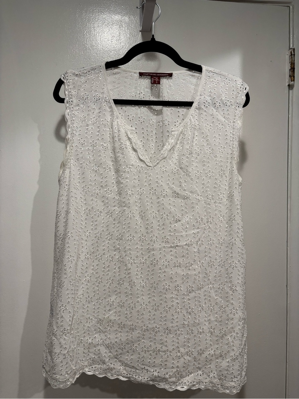 Comptoir Des Cotonniers White Eyelet V-Neck Sleeveless Tunic